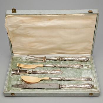 SERVERINGSBESTICK, 5 delar, nysilver, omkring 1900.