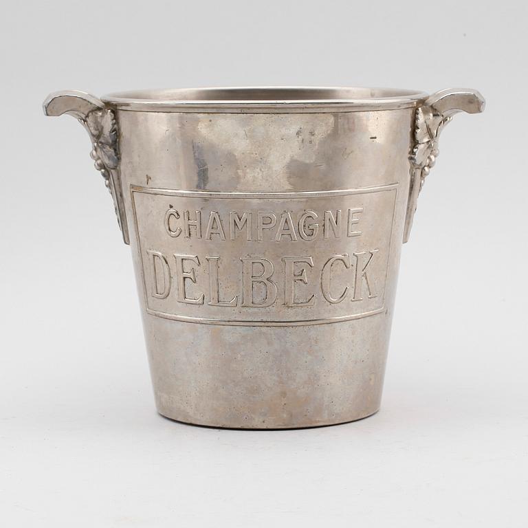 CHAMPAGNEKYLARE, försilvrad metall, art déco, "Champagne Delbeck", Paris, 1900-talets första hälft.