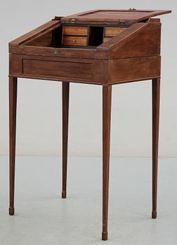 SKRIVPULPET, sengustaviansk, omkr 1800.