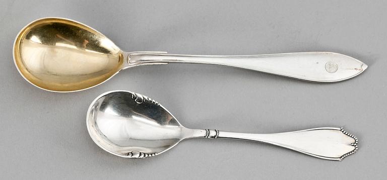 PARTI BESTICK, 26 delar, silver, bl.a. Sverige, 1800/1900-tal. Tot vikt ca 430 gram.
