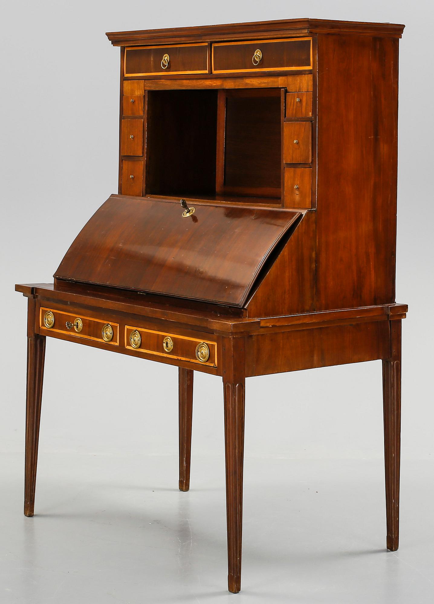 SKRIVBORD, sengustaviansk, 1800-talets början.