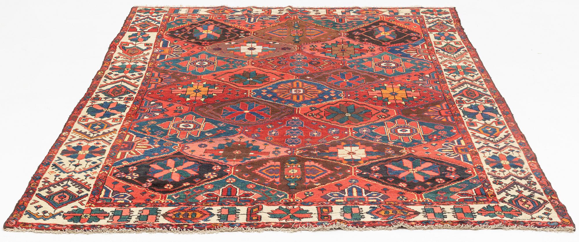 Matta, semiantik, Chahar Mahal/Bakhtiari, ca 290 x 201-211 cm.