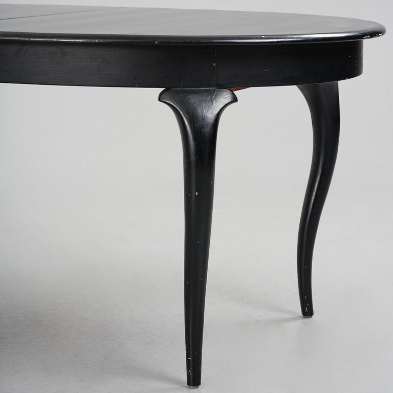Uno Åhrén, a Swedish Grace dining table, 1920s.