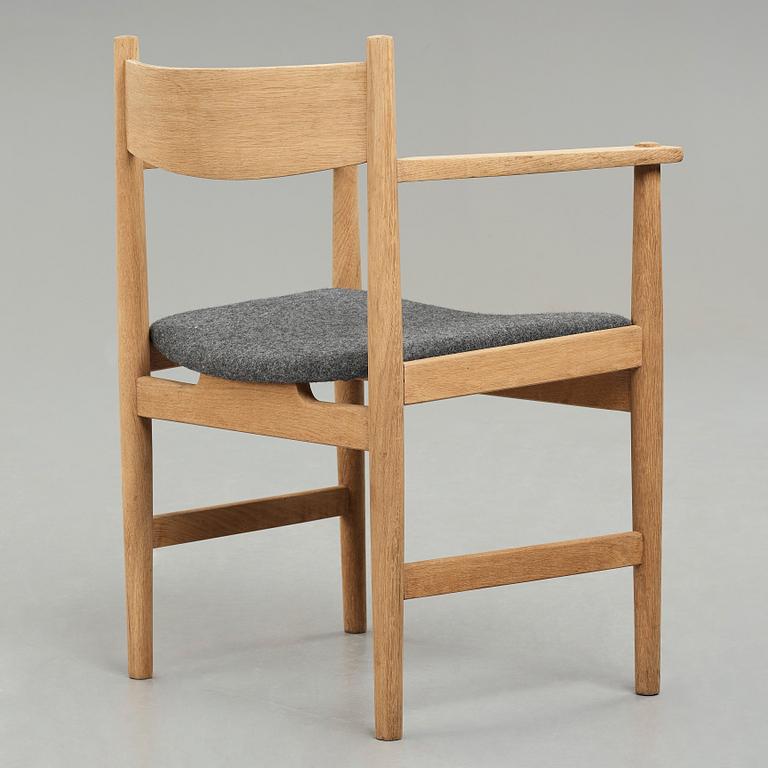 HANS J WEGNER, a "CH39" chair for Carl Hansen & Søn, Denmark, 1950-60's.