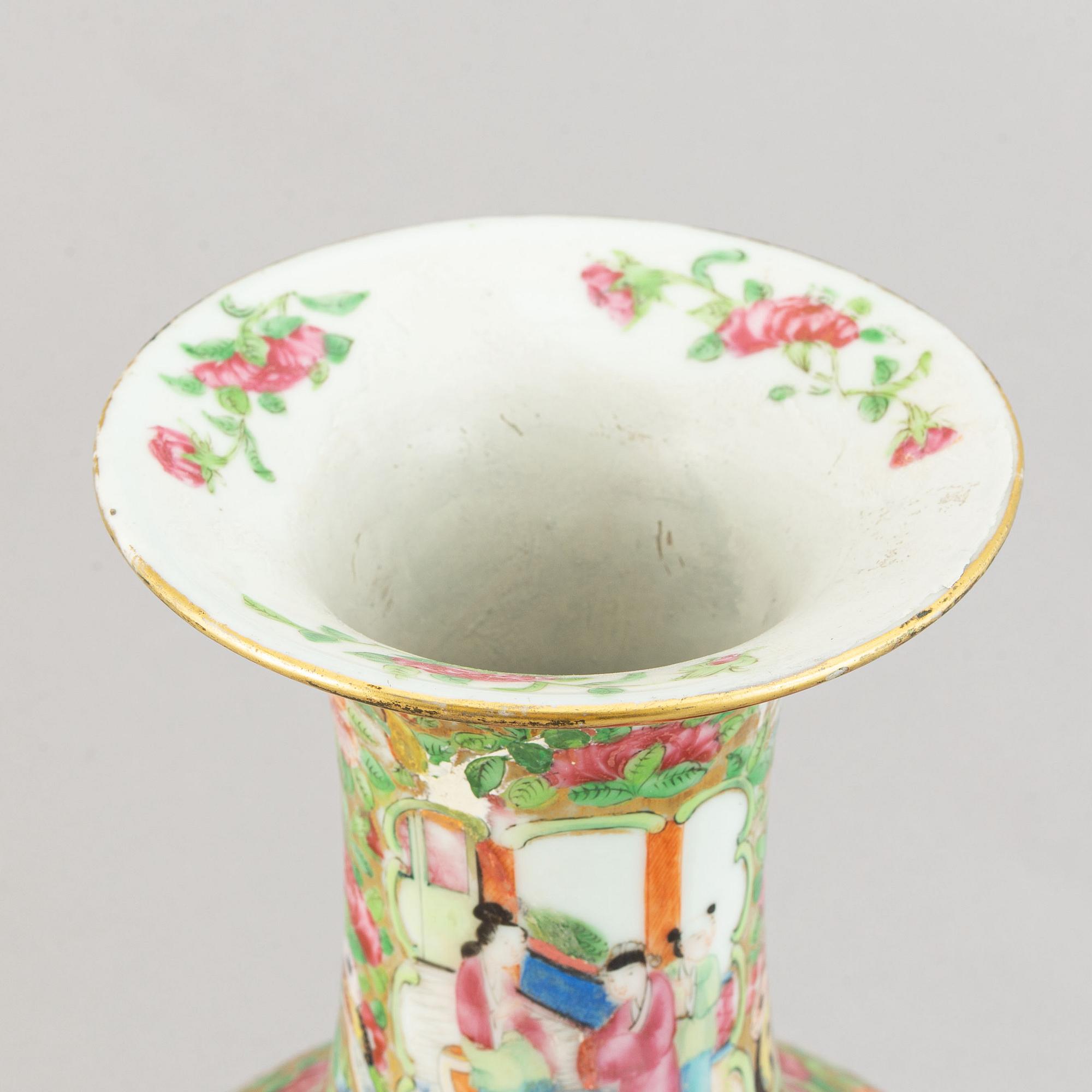 Five famille rose canton vases, Qing dynasty, late 19th century.