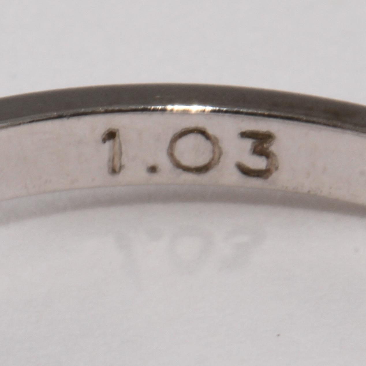 RING, 18k vitguld med briljantslipad diamant, 1.03 ct. Vikt 3 g.
