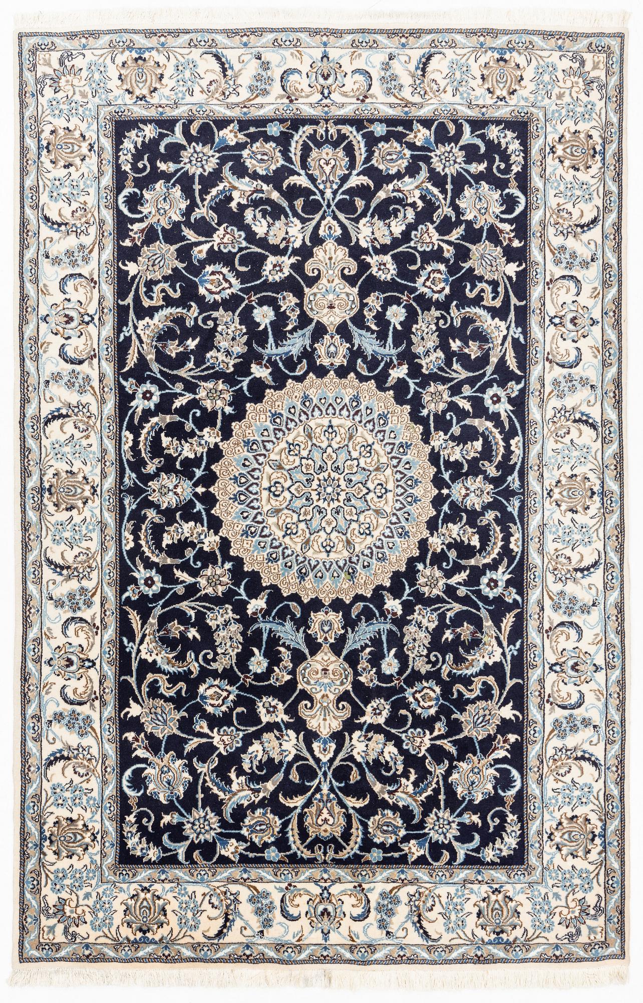 Matta, orientalisk, ca 302 x 194 cm.