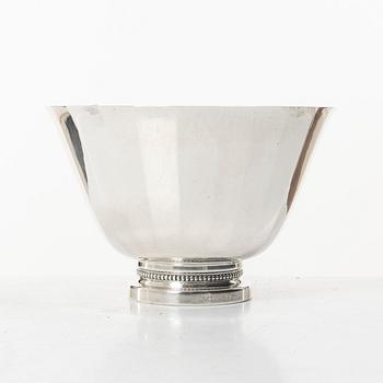 Eric Löfman, Footed bowl, silver, KG Markströms, Uppsala, 1977.