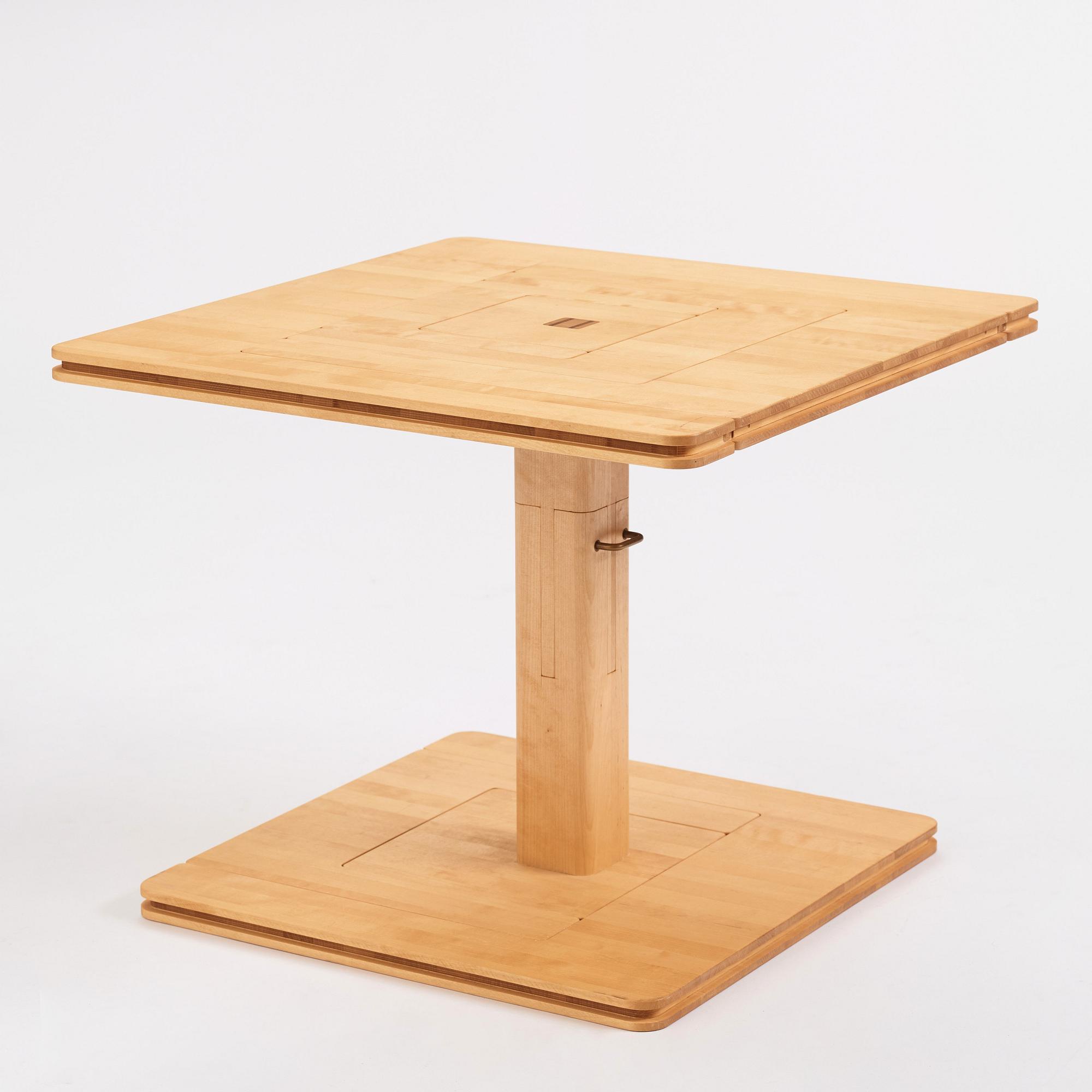 Jun Furukawa, bord, unik prototyp, Atelier Yocto, Sverige/Japan, utfört ca 2014-15.