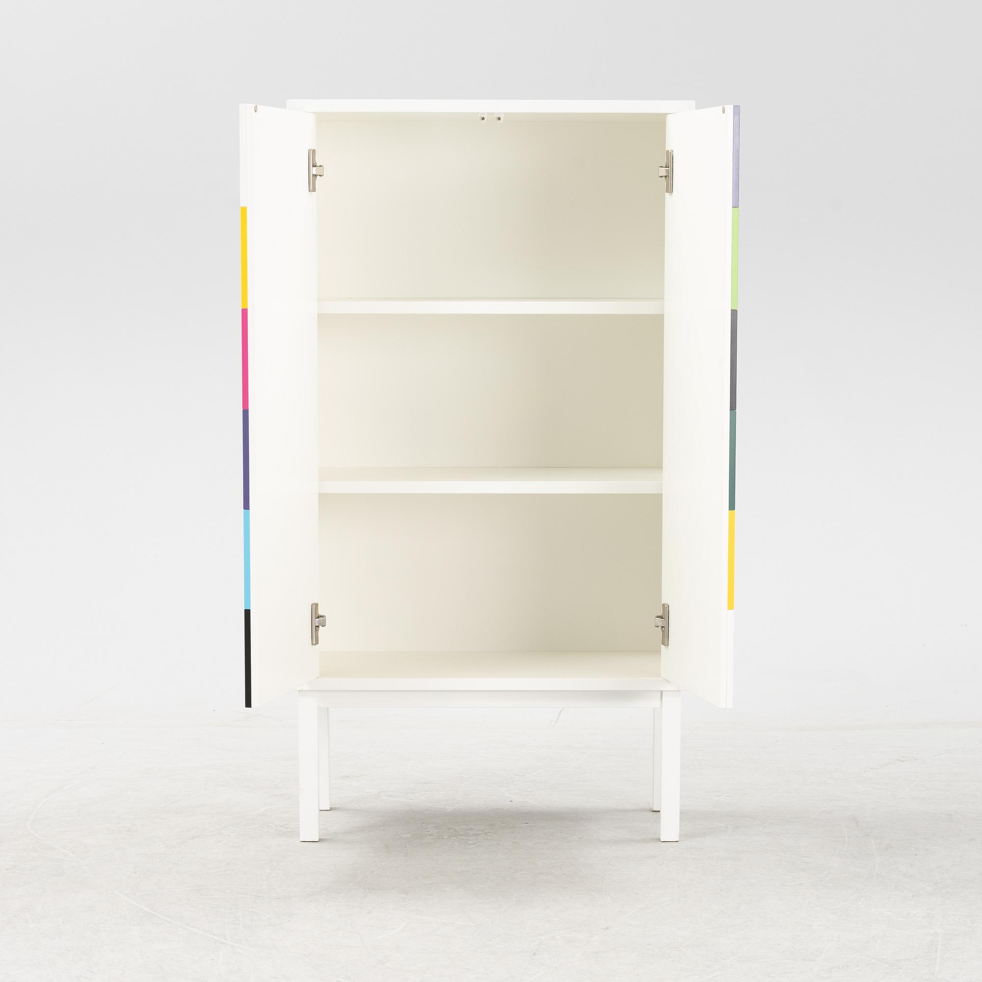 Sara Larsson, "Collect multi", skåp, A2. 2000-tal.