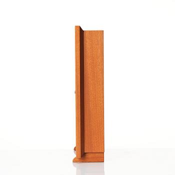 Josef Frank, a mahogany table showcase cabinet, model '2069', Svenskt Tenn, before 1985.