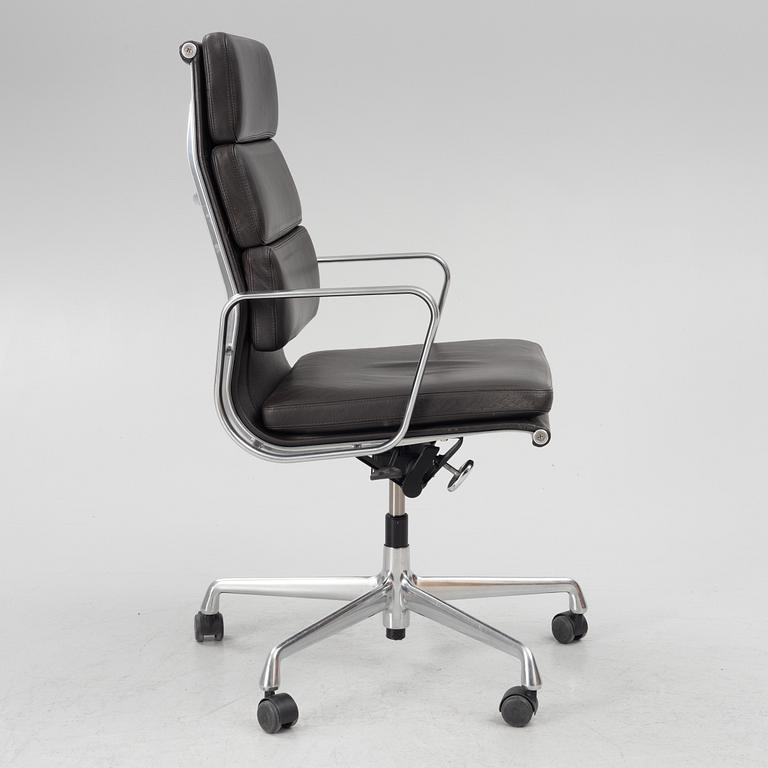 Charles & Ray Eames,.