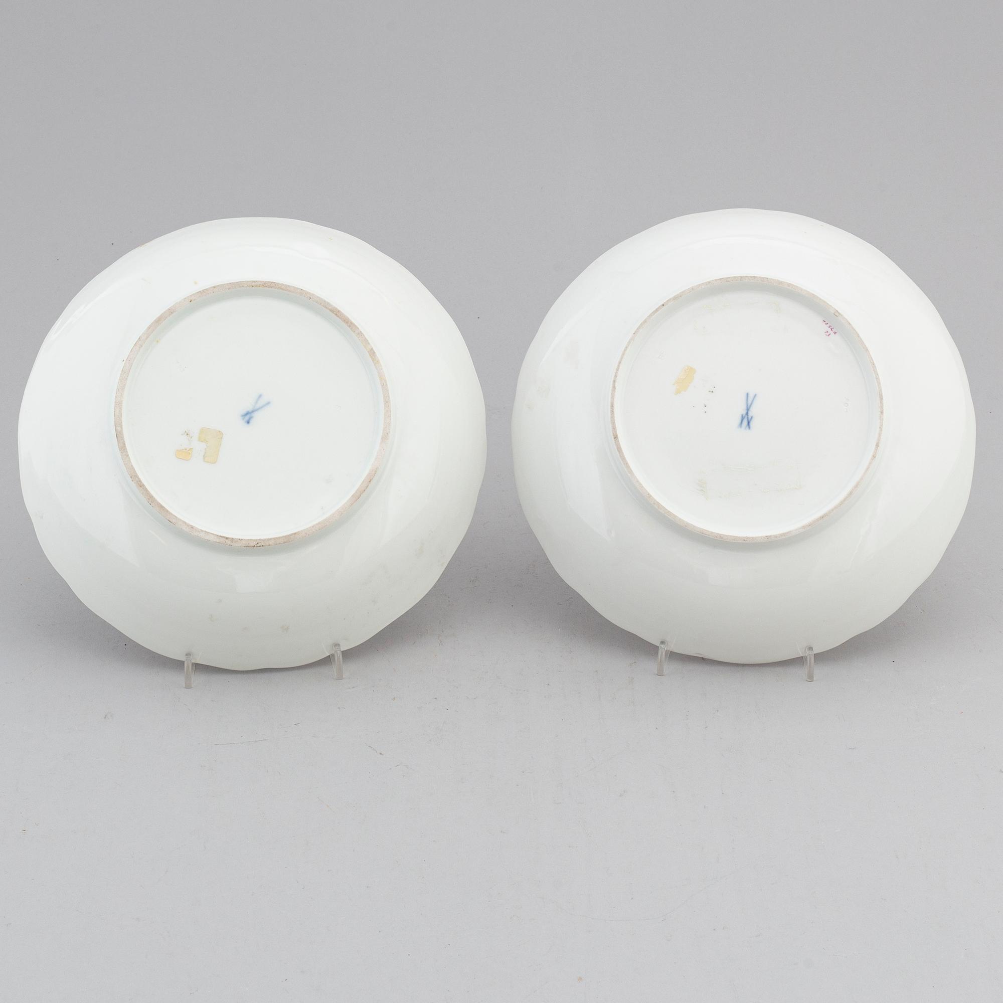A pair of porcelain serving dishes, Meissen, 20th centuryl.