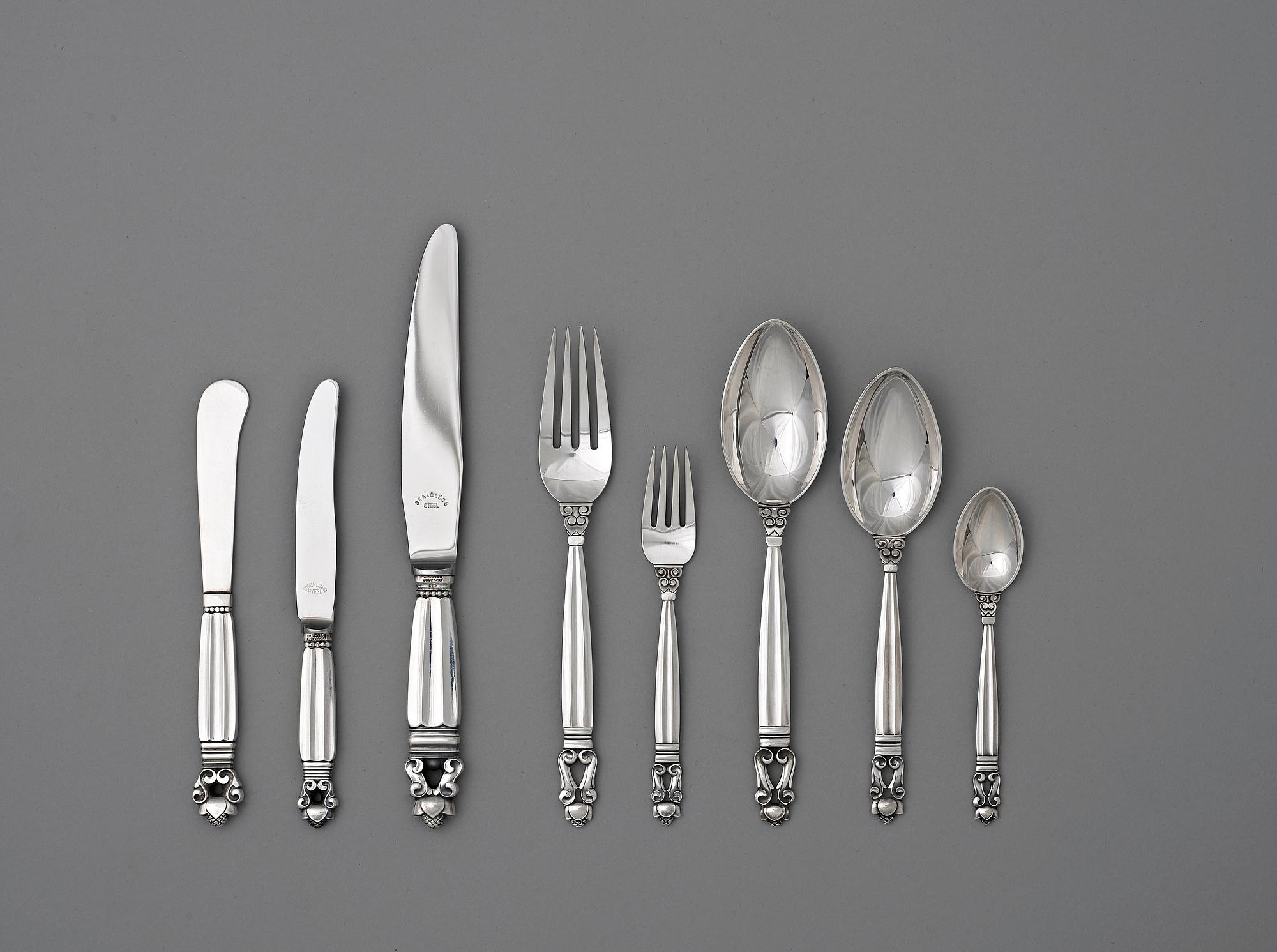 Johan Rohde, bestickuppsättning, 86 delar, modell Konge/Acorn, Georg Jensen & Wendel, Köpenhamn 1945-51, sterling.