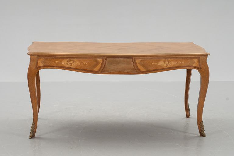 SKRIVBORD, rokokostil, 1900-tal.