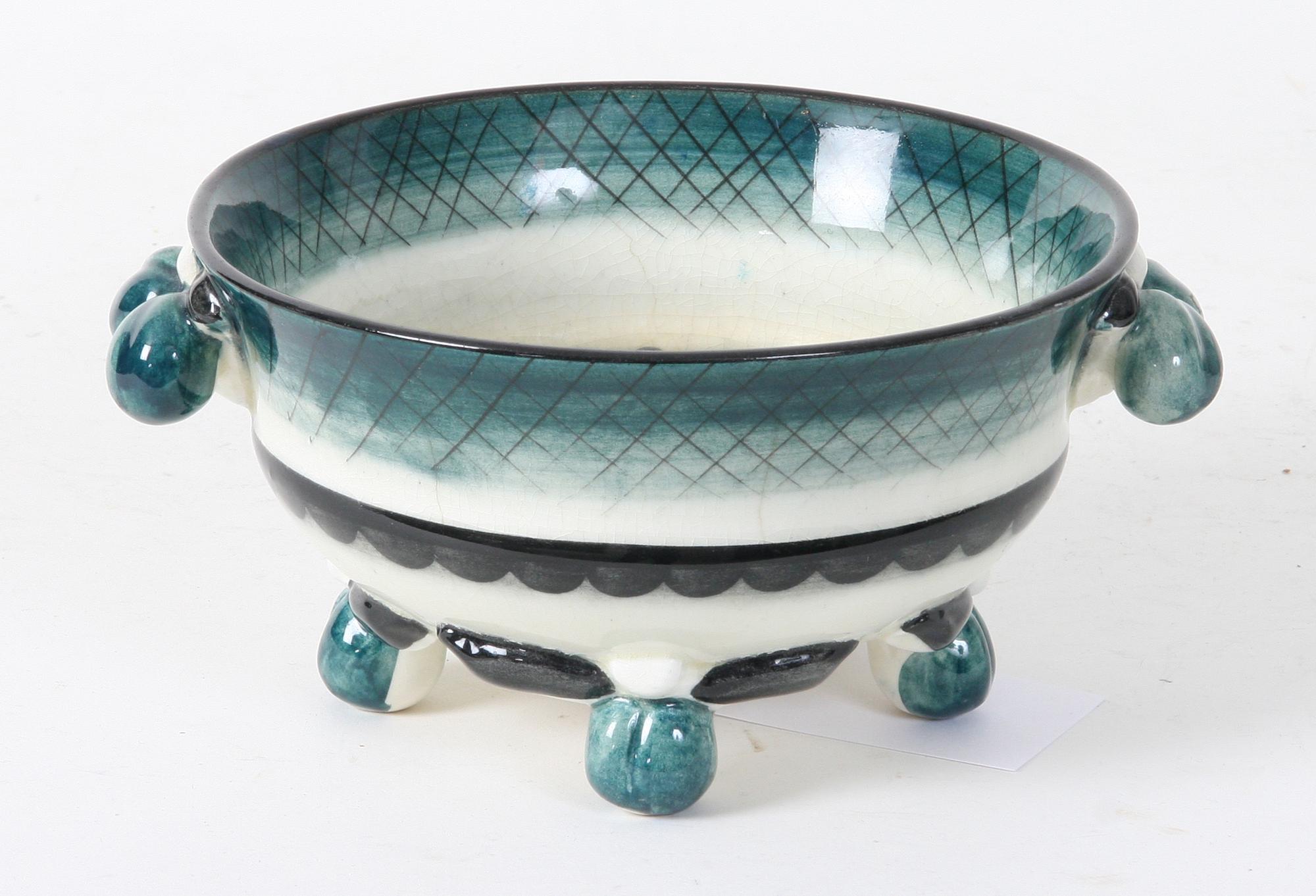 SKÅLAR, 2 st samt URNA, flintgods, Ilse Claesson, Rörstrand.