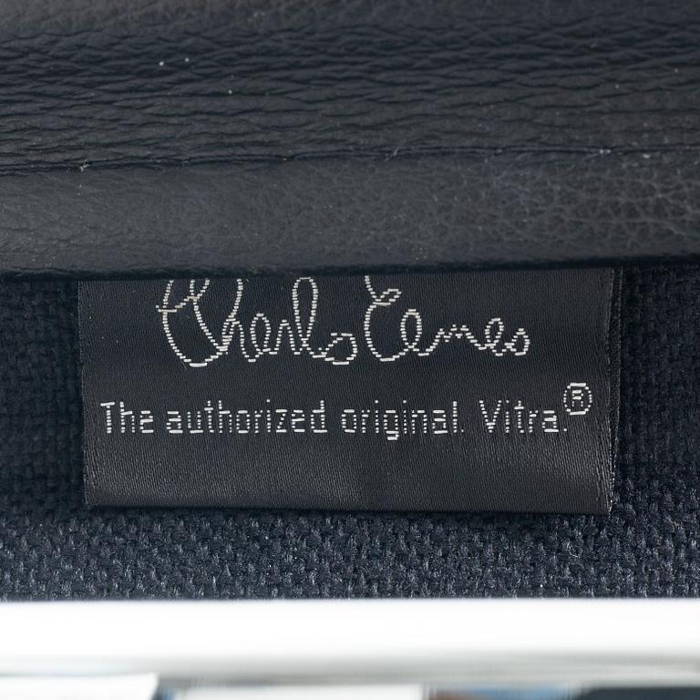 Charles & Ray Eames, kontorsstol, "EA117" Vitra.