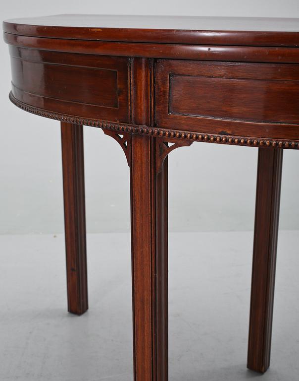 SPELBORD, sengustavianskt, omkring sekelskiftet 1800.