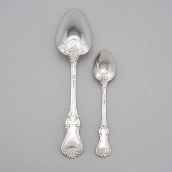 SKEDAR, 24 st (12+12), silver, G. Möllenborg, Stockholm 1847 och J. Blohm, Karlshamn 1874. Vikt 1 210 g.