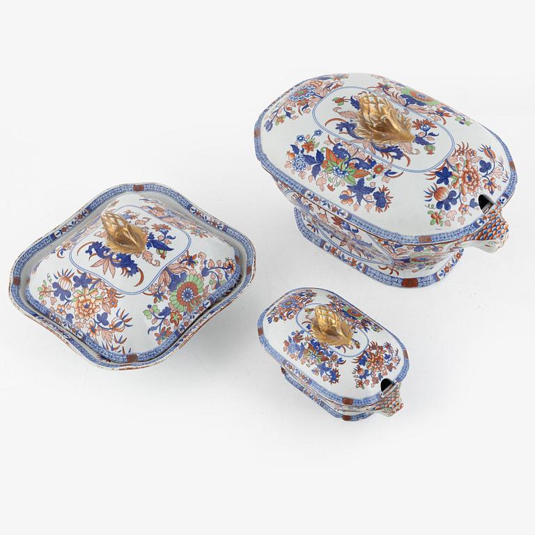 An 35-piece stone china service, Spode, England, partly 19th Century.