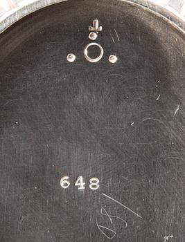 An English 19th century sivler tea pot marks of Walter & John Barnard,London 1881, total weight ca 480 gr.