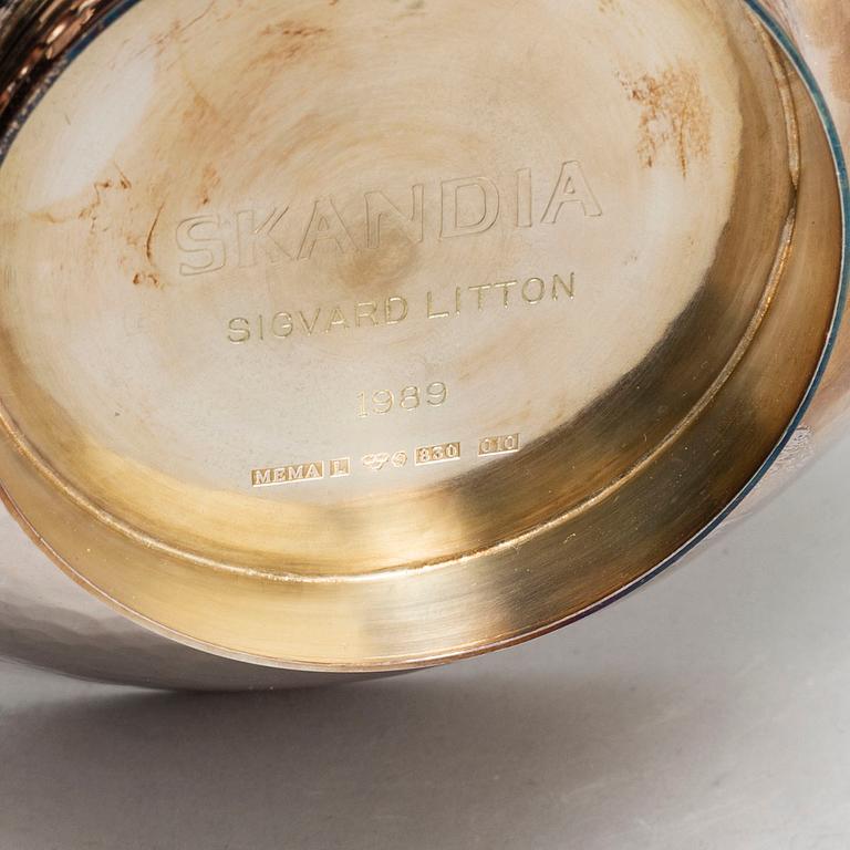 KARL-AXEL KARLSSON, MEMA, and HUGO STRÖMDAHL, three sterling silver bowls, 1950-80s.