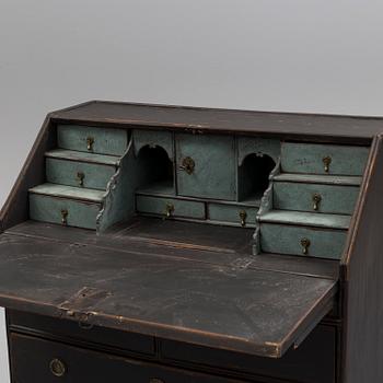 A late 18th century secretaire.