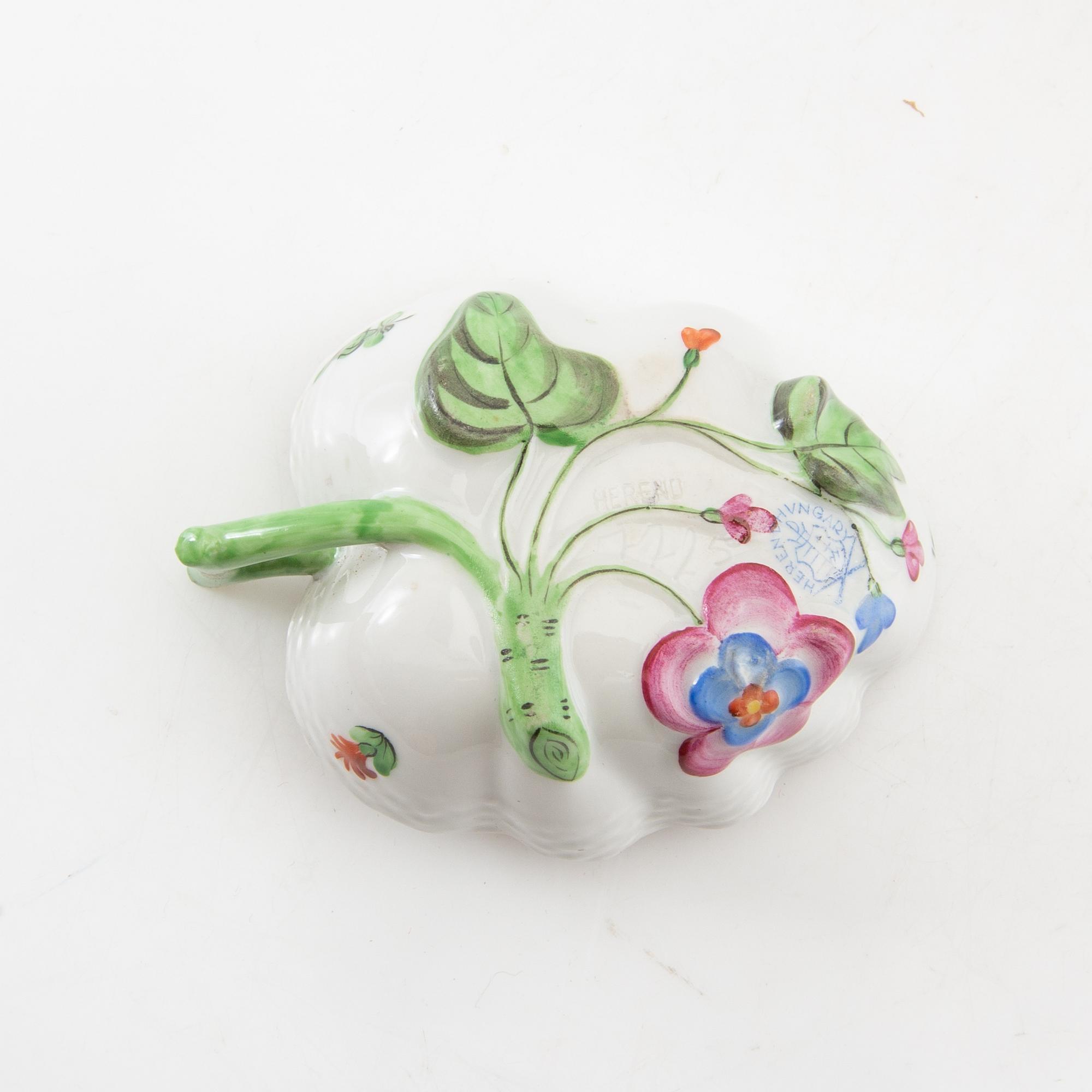 Service pieces 19 pcs Herend Hungary 20th century porcelain.