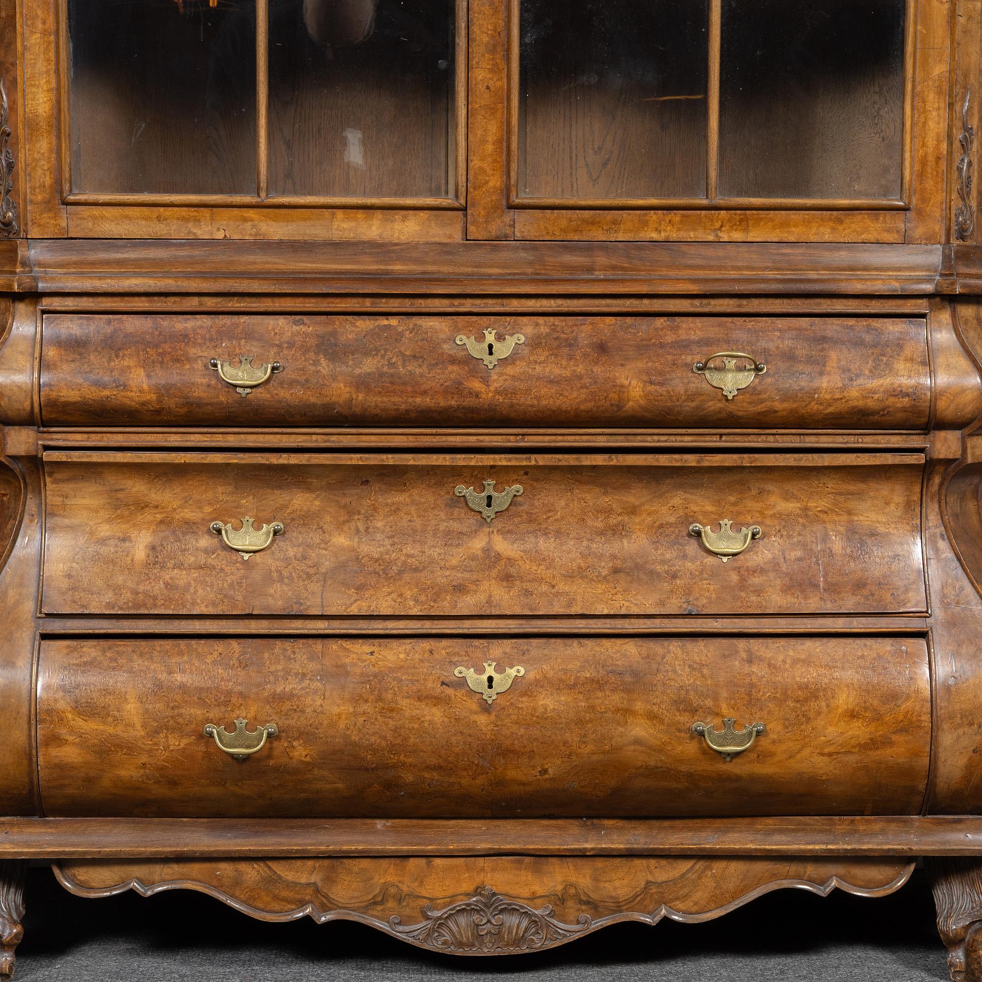 Vitrinskåp, Holland, 1800-tal.