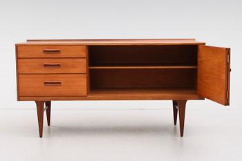 SIDEBOARD, möjligen G-plan, England, 1900-talets andra hälft.