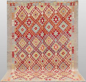 A Kilim rug, approx. 251 x 189 cm.