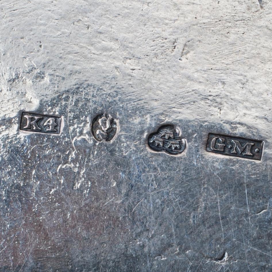 BRICKA FÖR LJUSSAX, silver, Möllenborg, Stockholm 1891, vikt 129 g.