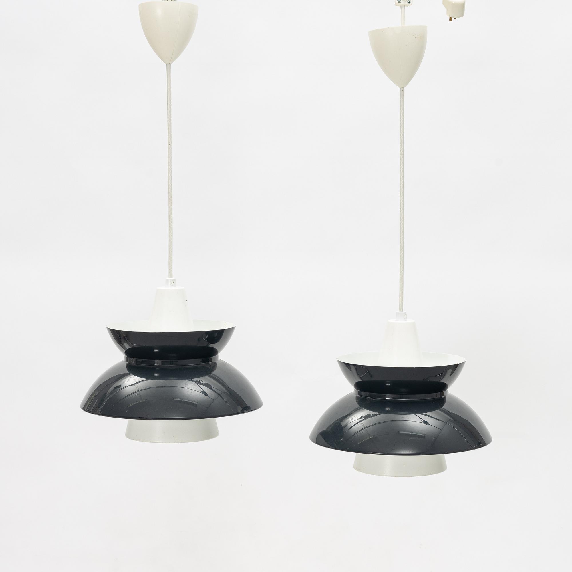 Taklampor, ett par, "Doo-Wop", Louis Poulsen, Danmark.