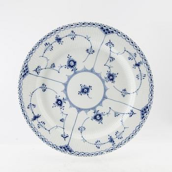 Royal Copenhagen, servis, 92 delar, "Musselmalet halvblonde" , Royal Copenhagen, Danmark.