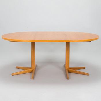 Olof Ottelin, ruokapöytä, "Rondo", Keravan Puusepäntehdas, Stockmann, 1970/80-luku.
