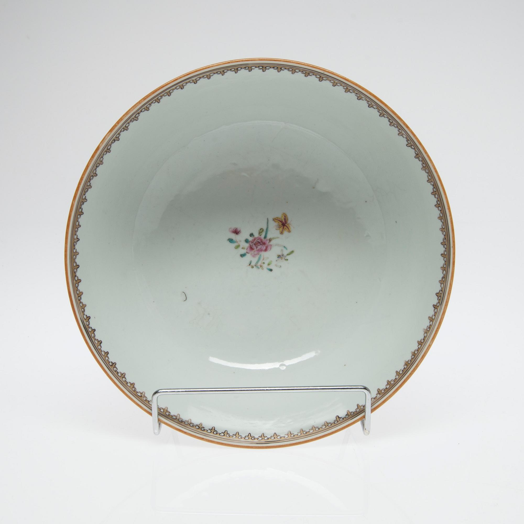 SKÅL, porslin, Kina Qianlong 1736-95.