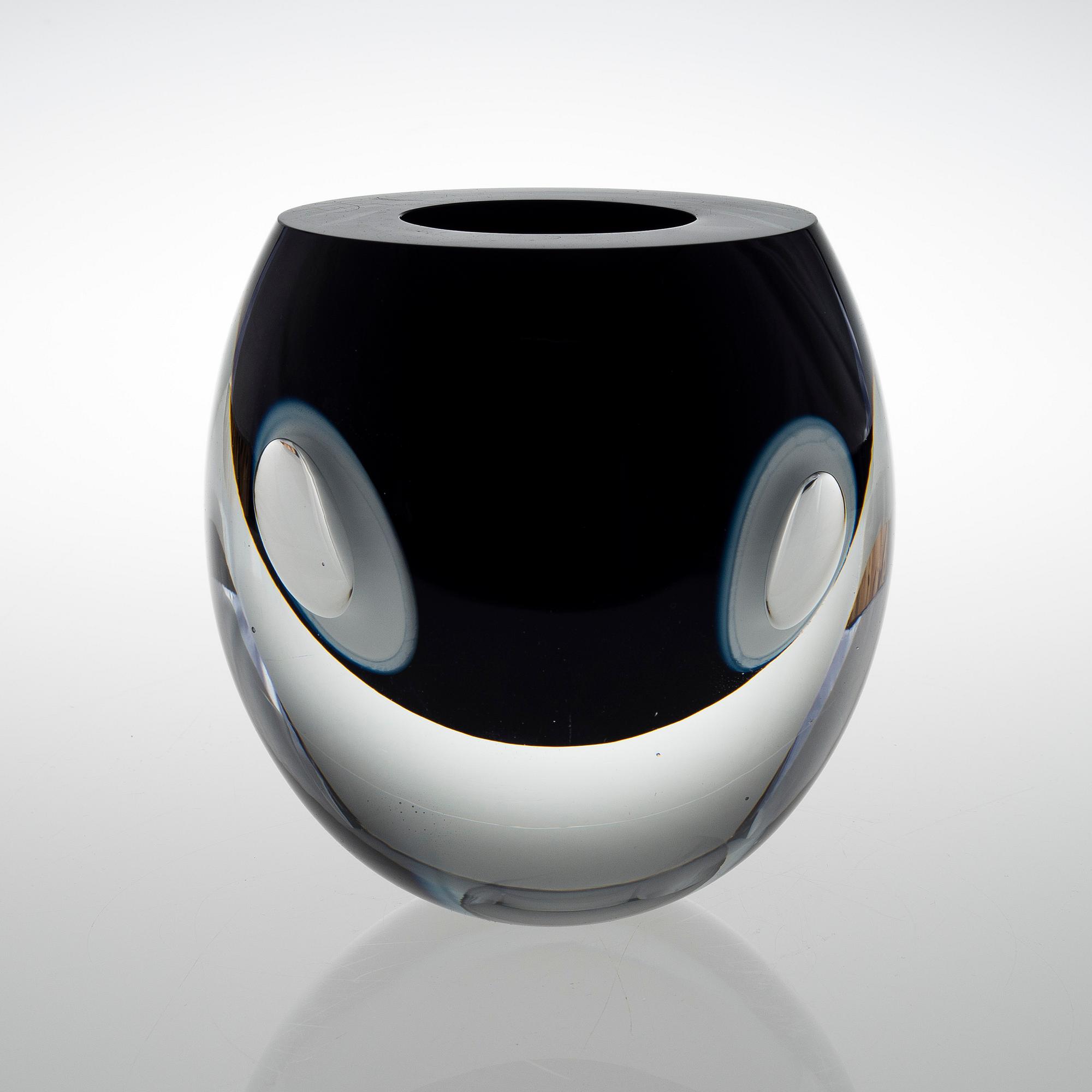 TIMO SARPANEVA, GLASSKULPTUR. Claritas. Sign. Timo Sarpaneva, C 32/1985, Iittala.