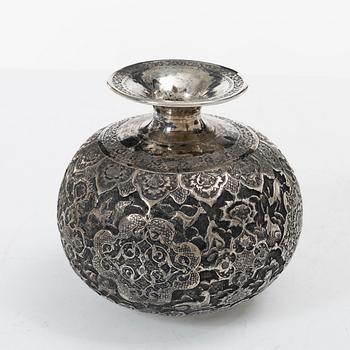 Vas, silver, Persien (Iran), sen Qajardynasti / tidigt 1900-tal.