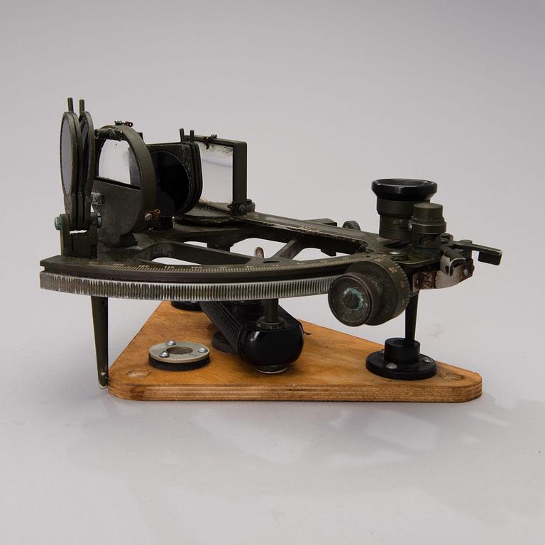 A Russian mid-19th century sextant in wooden box.