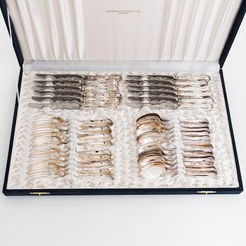 Bestickuppsättning för tolv, 36 dlr, silver, "Chippendale", Auran Kultaseppä, Åbo 1990-93. I originallåda.