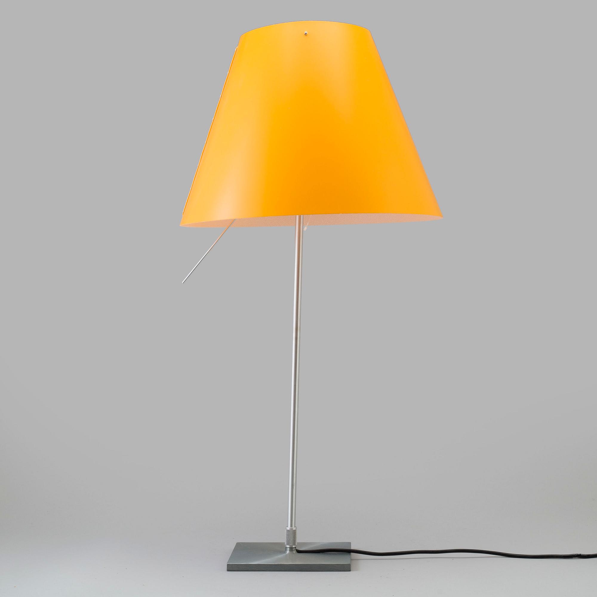 PAOLO RIZZATTO, bordslampa, "Costanza", Luceplan Italien, formgiven 1986.