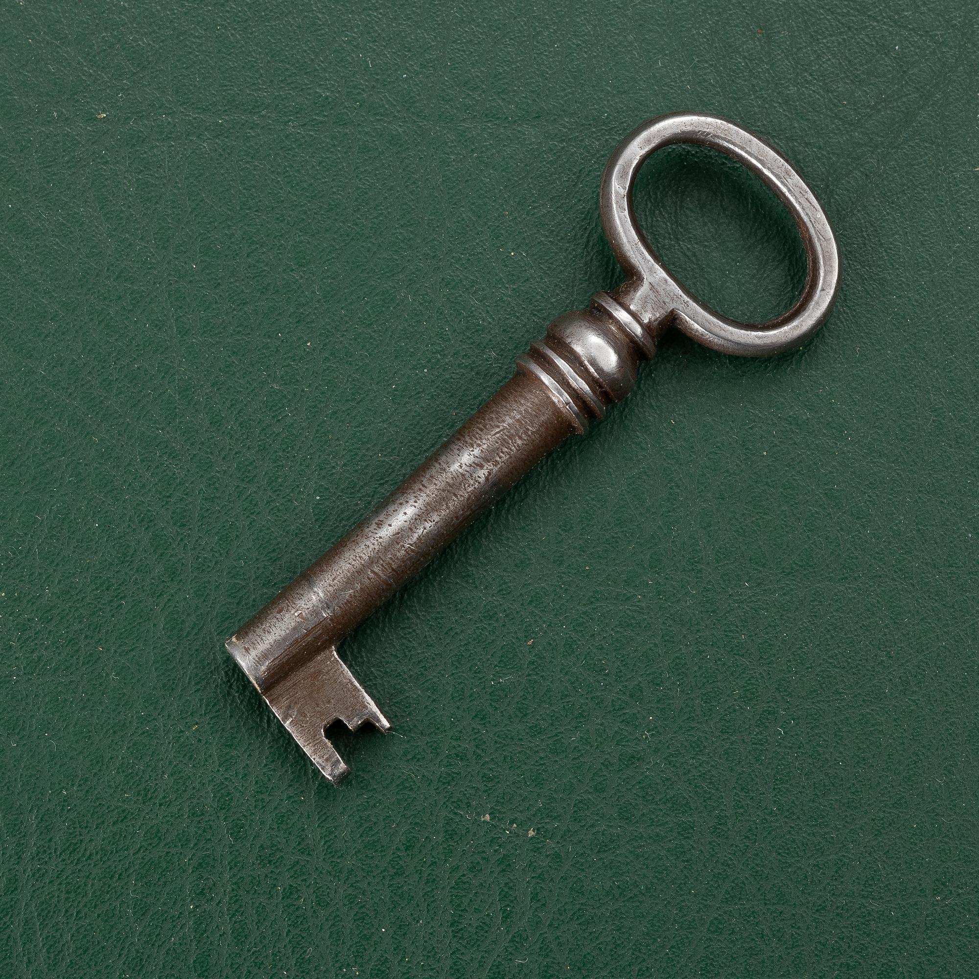 Skrivbord med uppsats, gustaviansk stil, 1900-tal.