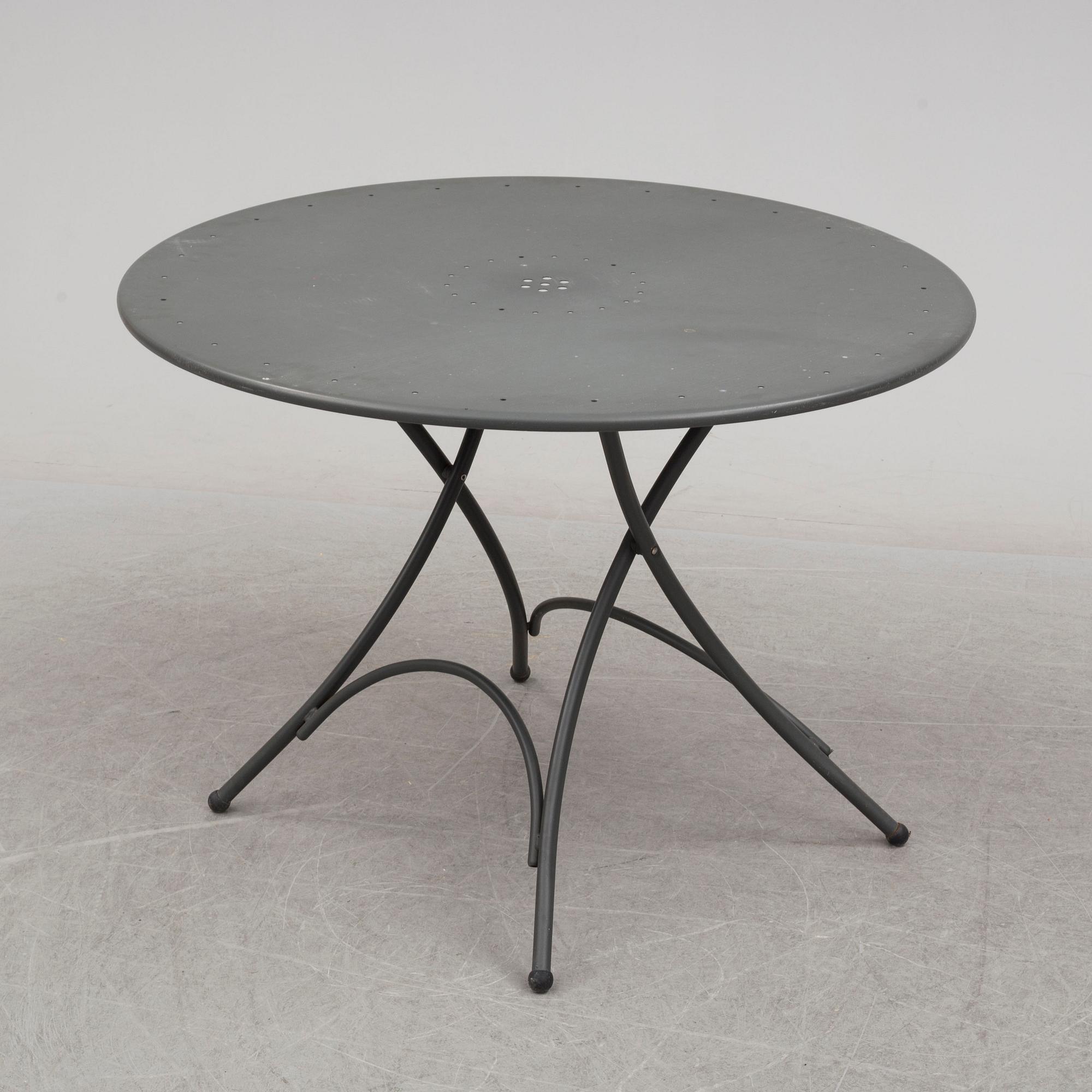 TRÄDGÅRDSBORD, möjligen Svenskt Tenn, 2000-tal.