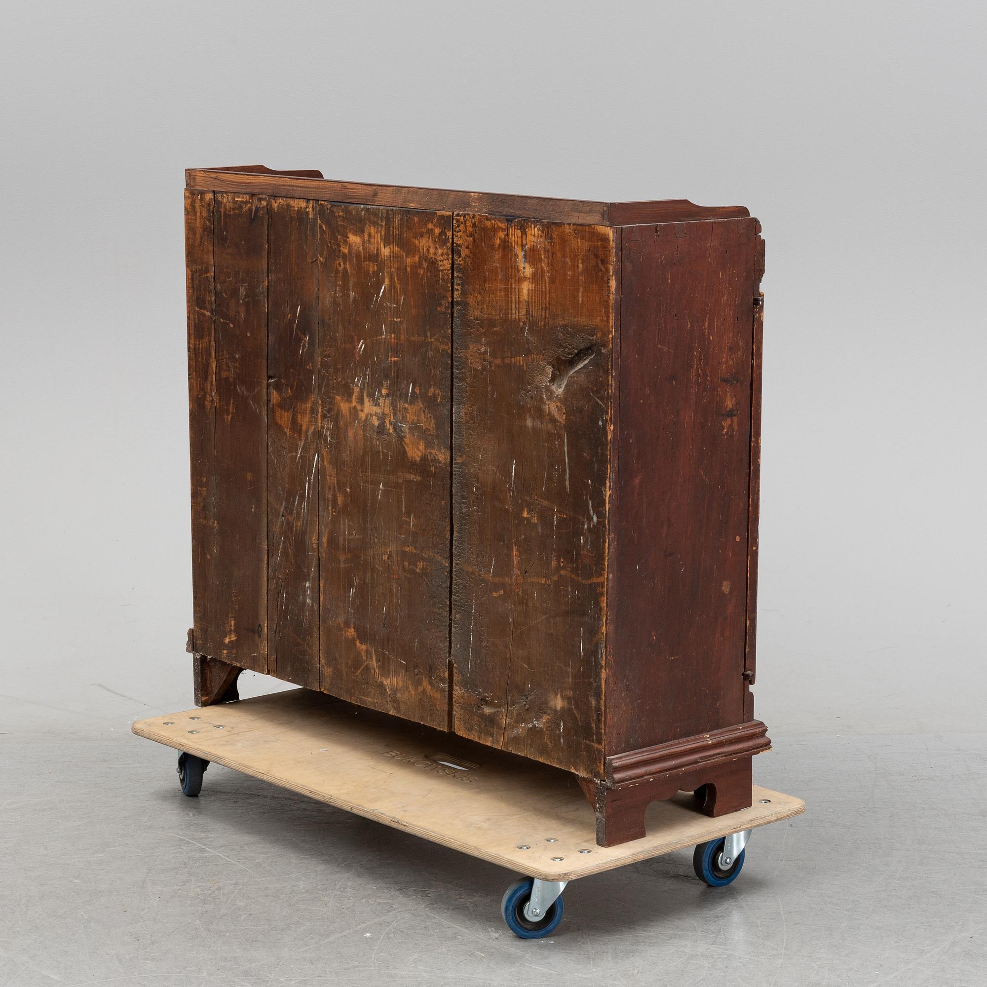 A Swedish painted cabinet, second half of the 18th century.