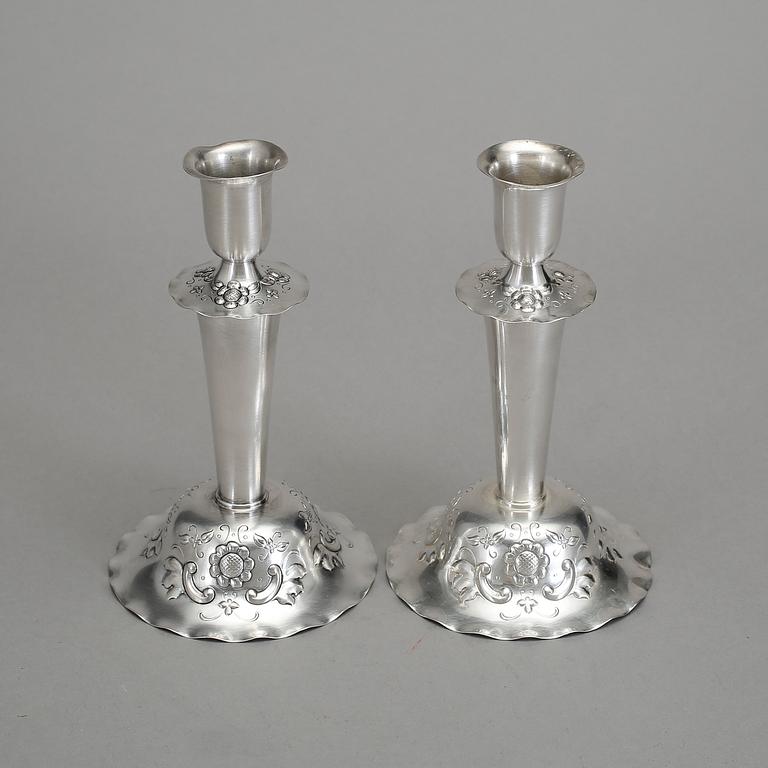 LJUSSTAKAR, ett par, silver, GAB, Stockholm, 1947. Vikt 205 g.