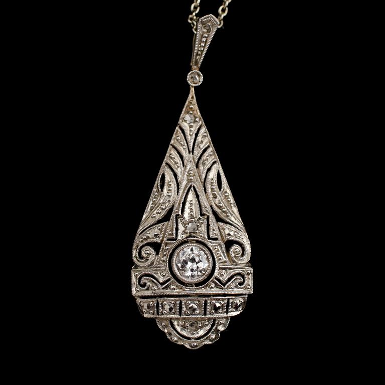 HÄNGE, platina, med diamant, kedja, 1900-talets första hälft.  Vikt 4 g.