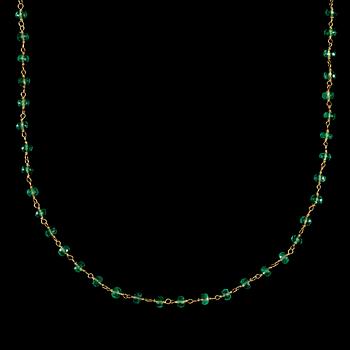 An emerald necklace. Total gem weight circa 57.70 cts.
