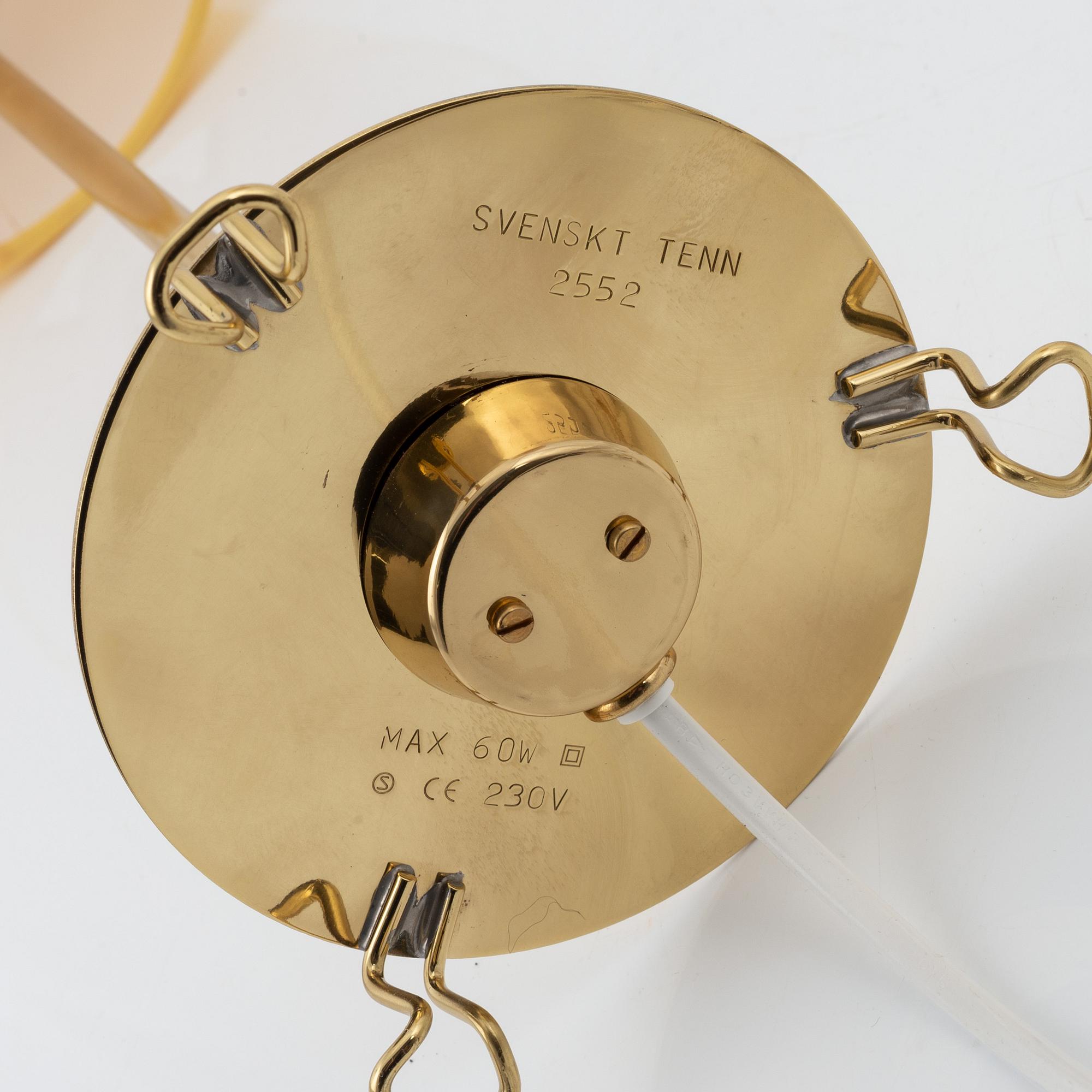 Josef Frank, bordslampor, ett par, modell 2552, Firma Svenskt Tenn.