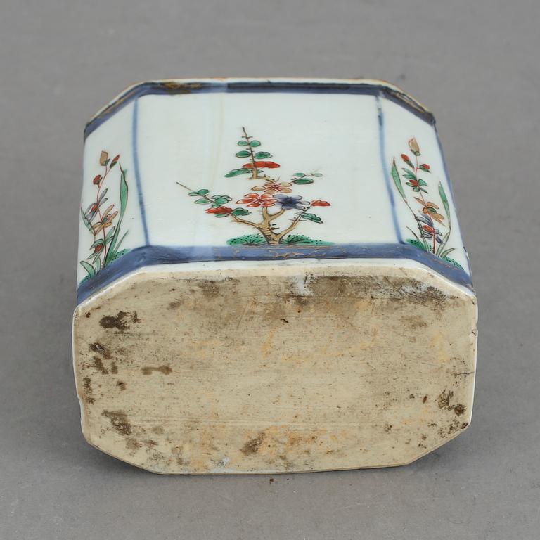 TEDOSA, porslin, Qianlong (1736-95).