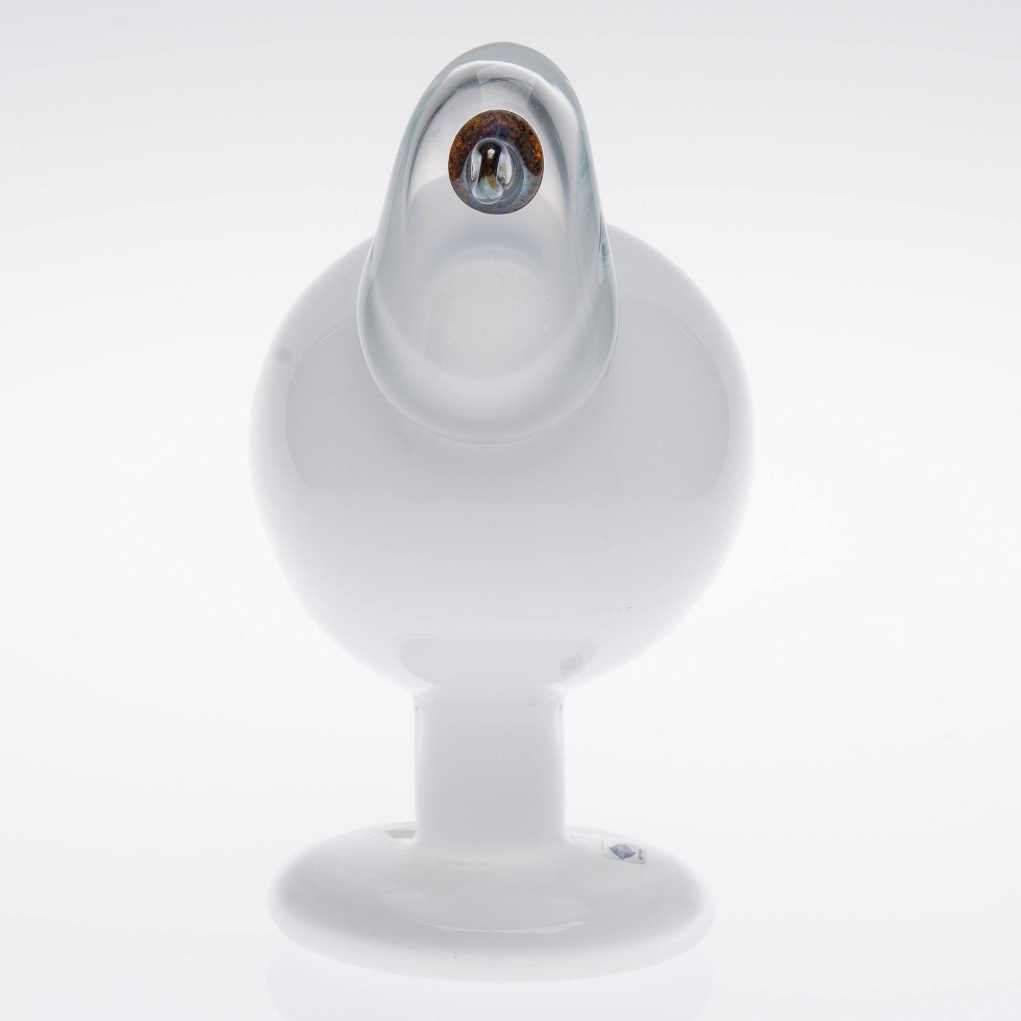 LINTU, lasia, signeerattu O.Toikka, Nuutajärvi.